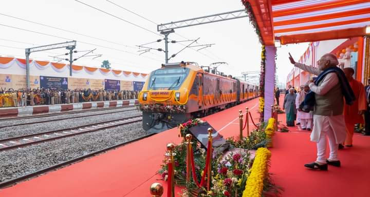 darbhanga to anand vihar terminal amrit bharat express train